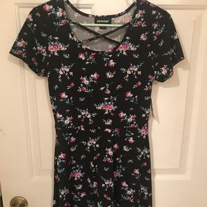 short sleeve floral dress